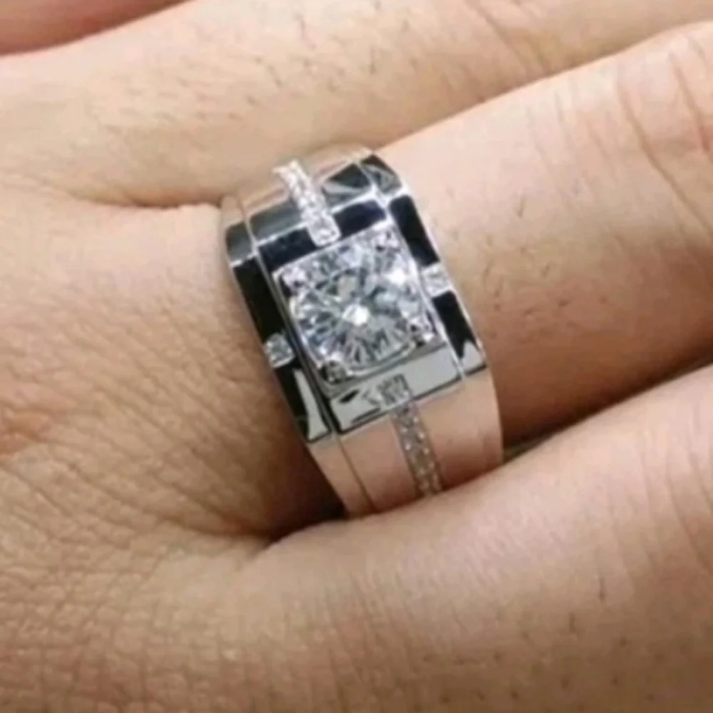 Elegant Unisex Silver Ring with Clear Gemstone Sz 9